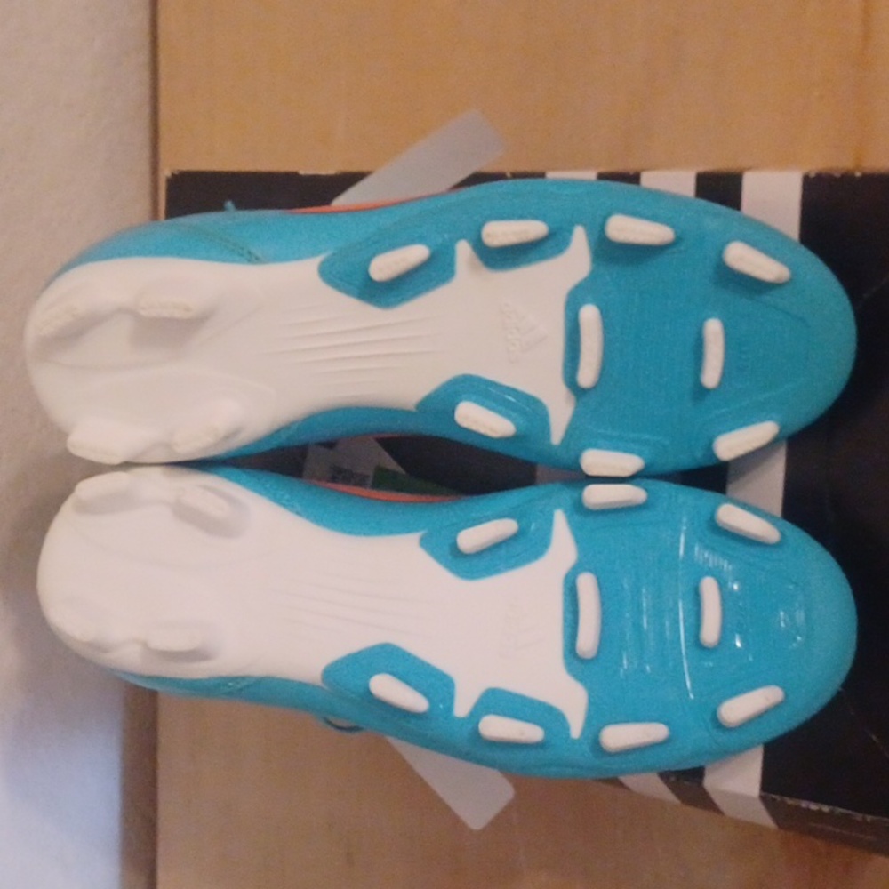 Adidas soccer shoes F5 TRX FG W - Picture 2 of 4